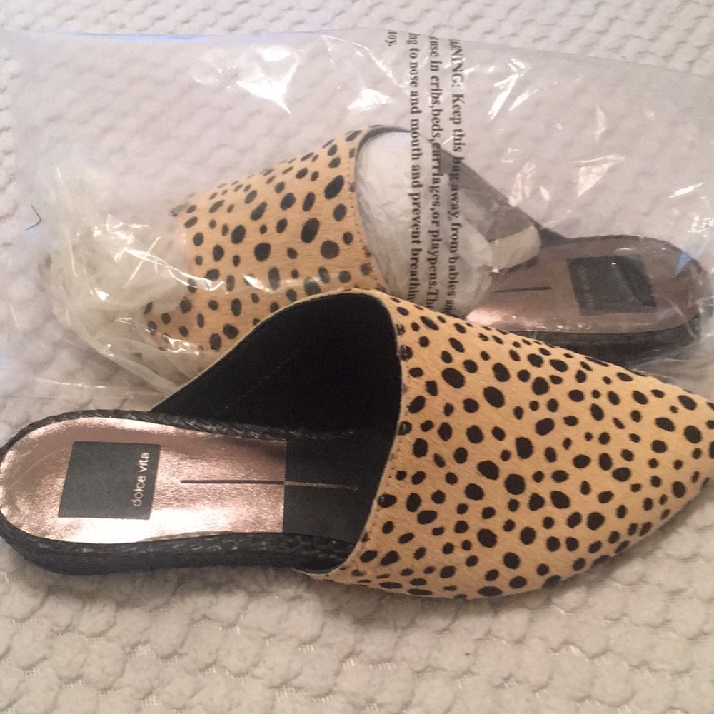 Dolce Vita Fur Slides Size 7.5 Never Worn